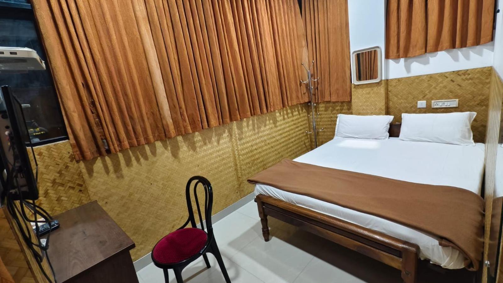 Dolphin Residency Ξενοδοχείο Thekkady Εξωτερικό φωτογραφία