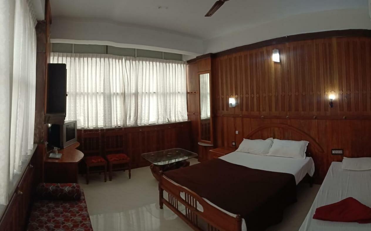 Dolphin Residency Ξενοδοχείο Thekkady Εξωτερικό φωτογραφία
